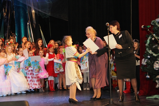 У Мукачеві визначили переможців Всеукраїнського фестивалю естрадної пісні «Різдвяна зіронька» (ФОТО)