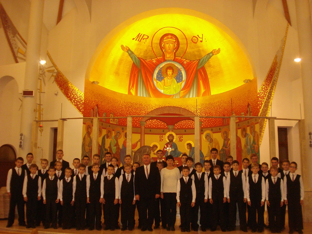 Мукачівський хор хлопчиків на Пряшівщині співав у церквах за мир в Україні