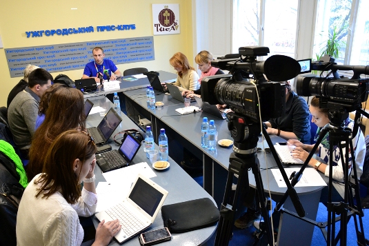 В Ужгороді ОПОРА оприлюднила результати спостережень за виборами-2014 на Закарпатті (ФОТО)