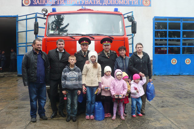 Виноградівські рятувальники провели екскурсію родинам переселенців (ФОТО) 
