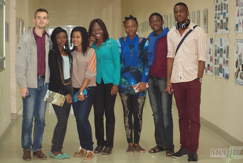 В УжНУ навчаються студенти з Нігерії, переведені в Ужгород з Луганська (ФОТО)