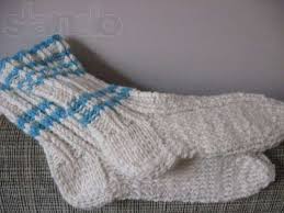 Військовим у зону АТО відправили близько 200 пар теплих шкарпеток, наплетених закарпатками (ФОТО)