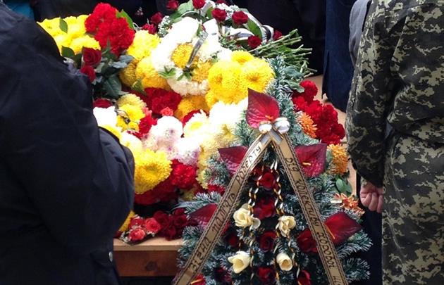 У Мукачеві прощалися із загиблим на Сході прикордонником Робертом Кісом (ФОТО, ВІДЕО)