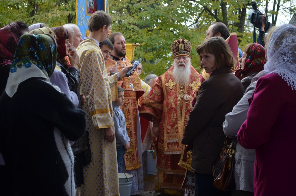 На Тячівщині у Руському Полі освятили нову православну церкву (ФОТО)