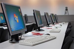 Закарпатські школярі отримали цьогоріч 17 навчальних комп’ютерних комплексів