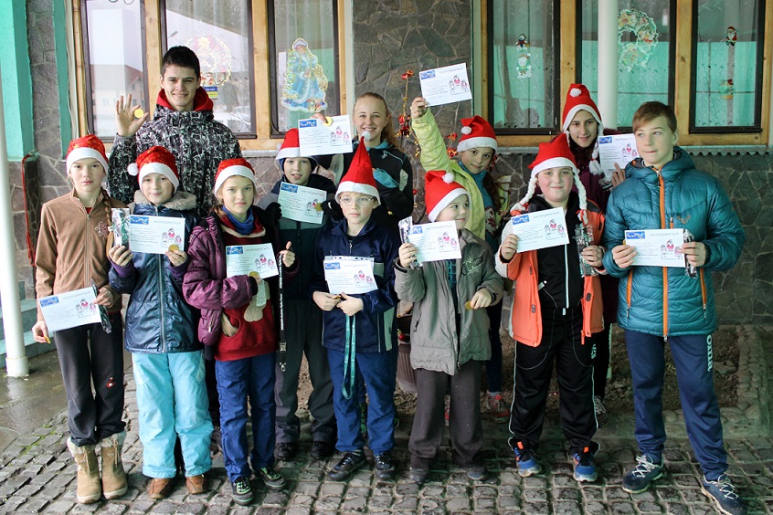 У Мукачеві юні орієнтувальники змагалися за призи від Святого Миколая (ФОТО)