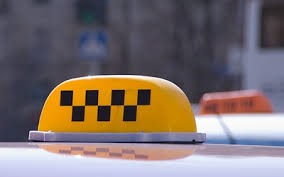 Закарпатська влада порекомендувала диспетчерам таксі говорити українською