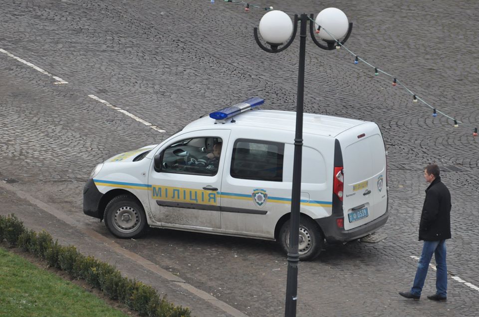 Ужгородській міліції дали вказівку ліквідувати Майдан на площі Народній в Ужгороді (ФОТО)