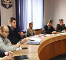Замість чергового засідання члени виконкому в Ужгороді провели неформальне знайомство (ВІДЕО)