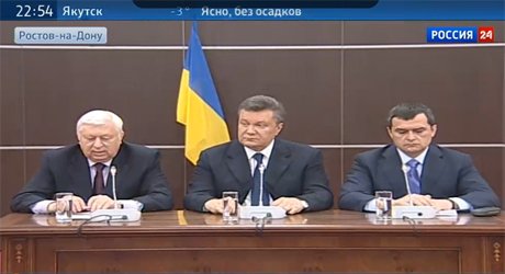 Янукович, який наказав розстрілювати Майдан, тепер просить військових не стріляти в терористів