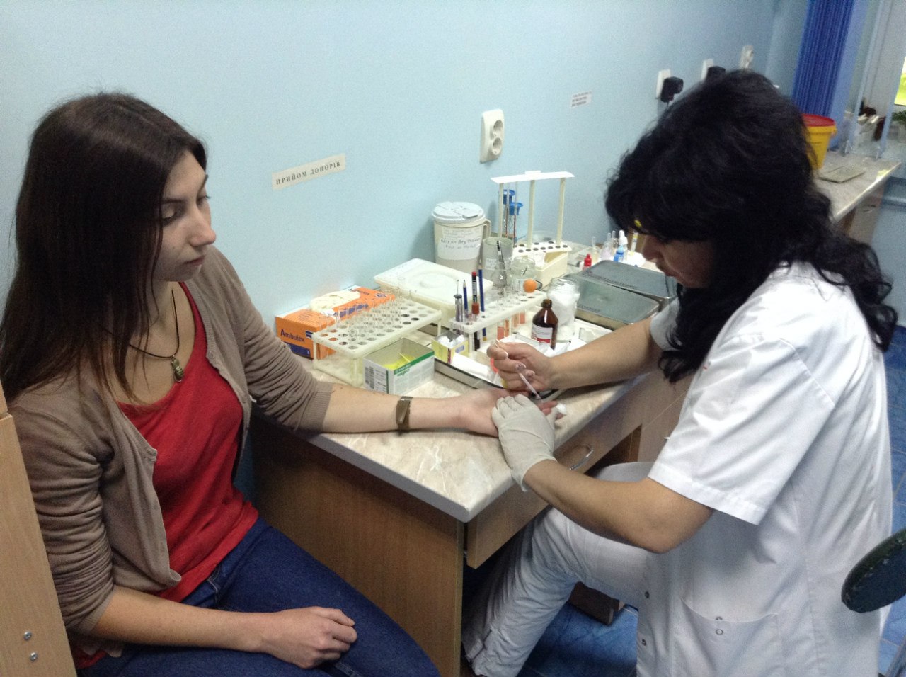 В Ужгороді триває доброчинна акція "Тиждень донора крові" (ФОТО, ВІДЕО)