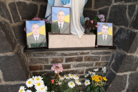 В Ужгороді вшановують загиблих героїв (ФОТО)