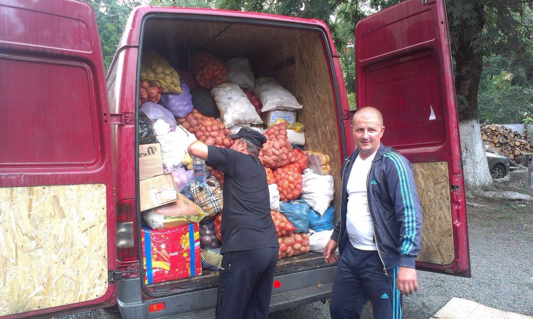 З Іршавщини у зону АТО поїхало близько 7 тонн гуманітарної допомоги (ФОТО)