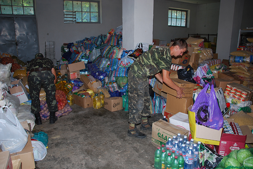 На Схід із Закарпаття відправили 60 тонн зібраної допомоги (ФОТО)