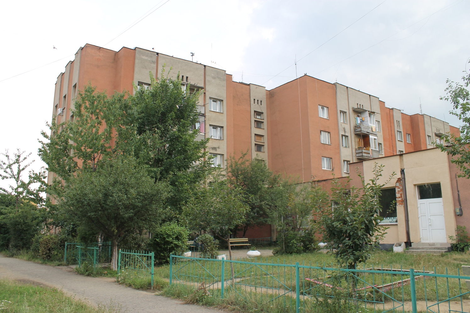 Гуртожиток на Богомольця в Ужгороді став повноцінним житловим будинком