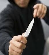 У Хусті під час масових святкувань у День Незалежності виявили нетверезого чоловіка з ножем 