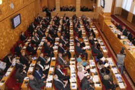 У наступному скликанні Закарпатська облрада може працювати у "скороченому варіанті": замість 108 – 90 депутатів