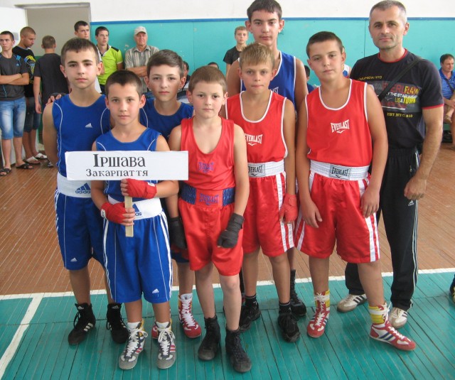 На ІІІ Всеукраїнському турнірі з боксу іршавчани здобули 6 золотих та одну бронзову медалі (ФОТО)