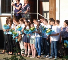 Майже 1300 іршавських дітей сьогодні сіли за шкільні парти