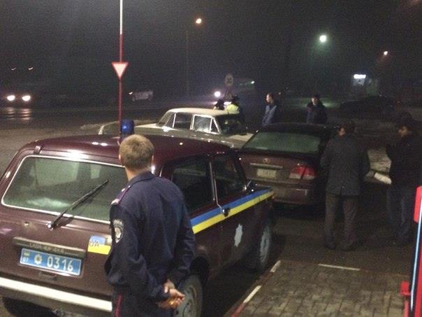 Рятувальники офіційно підтвердили: вибухівки у блокованому міліцією авто ДК на Воловеччині не знайшли