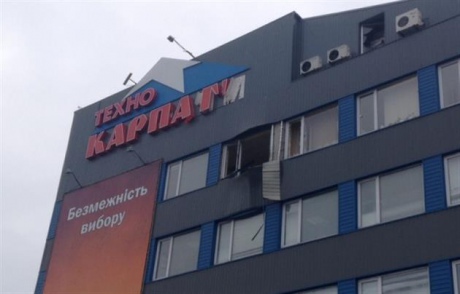 Міліція розглядає дві версії вибуху у торгівельному центрі в Мукачеві (ВІДЕО)