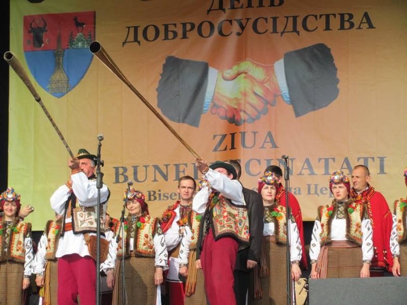  На Рахівщині відзначили День добросусідства України та Румунії (ФОТО)