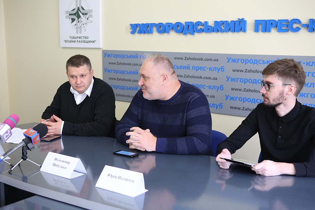 В Ужгороді Комітет виборців України презентував "Топ-10 абсурдів виборчої кампанії-2015"