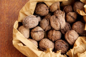 Закарпатець "вставив" буковинця на тонну горіхів вартістю майже 10 тис грн