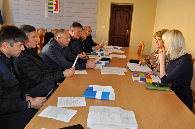 Комісія погодила до розгляду сесією Закарпатської облради низку обласних "соціальних" програм 