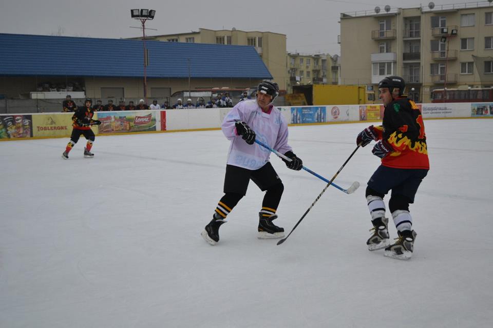 В Ужгороді відбувся перший етап Чемпіонату Закарпаття з хокею 2015-2016