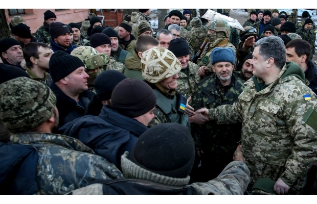 Порошенко в Артемівську заявив, що бійцями 128-ї бригади пишається не лише Мукачево і Закарпаття, а вся Україна