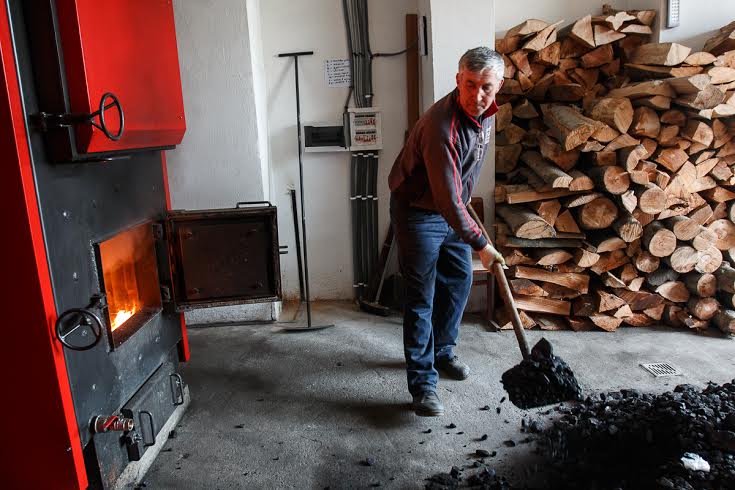 На Хустщині завдяки переходу на твердопаливне опалення вдається економити до 50% коштів (ФОТО)