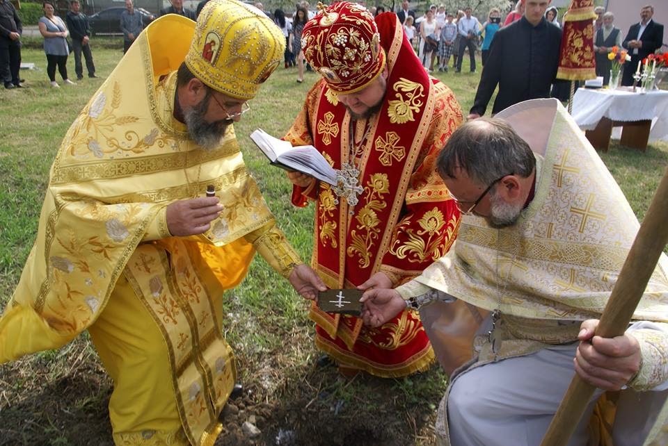 В Іршаві закладено новий храм УПЦ Київського патріархату (ФОТО)