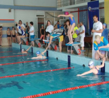 В Ужгороді змагались у плаванні діти з обмеженими можливостями (ВІДЕО)