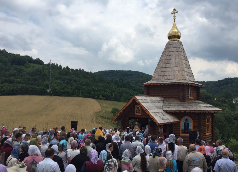 На Перечинщині в монастирі УПЦ МП освячено першу церкву (ФОТО)
