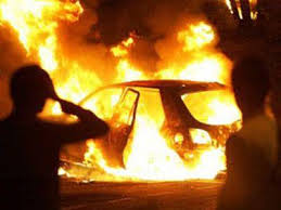 У Мукачеві під час зварювальних робіт загорівся автомобіль