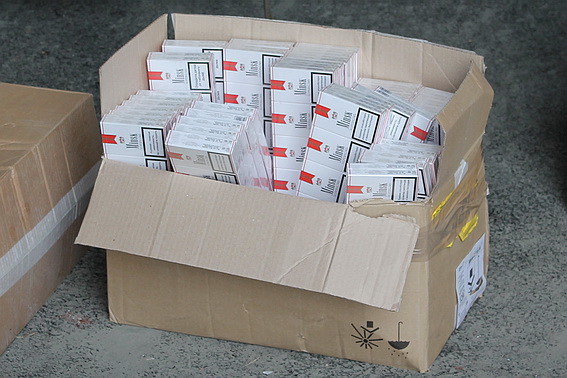 На Мукачівщині вилучили понад 3700 ящиків сигарет вартістю за ціною виробника більше 1 мільйона доларів (ФОТО)