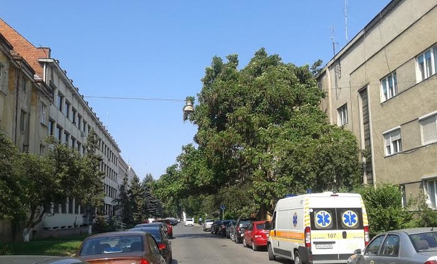 Поблизу будівлі міліції в Ужгороді шукають вибухівку (ФОТО)