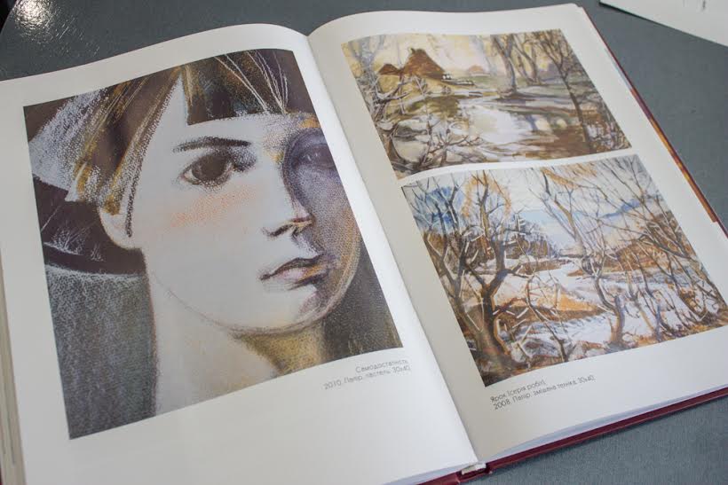Закарпатські художники презентували нову книгу-альбом до 25-річчя спілки (ФОТО)