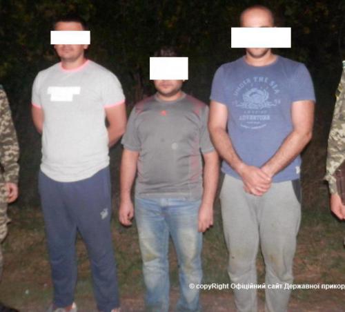 На Закарпатті затримали 5 нелегалів з Африки, які прямували до Угорщини