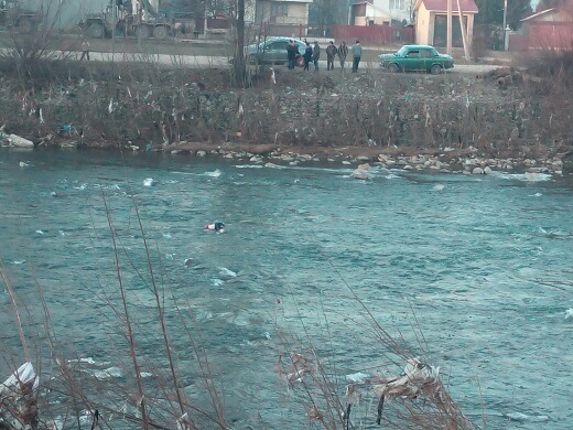 На річці Тересва у Дубовому виявили тіло жінки