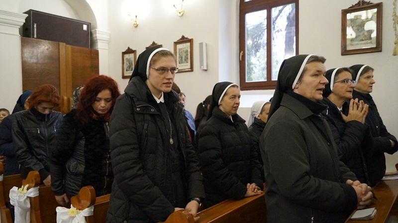 Черниці зі Словенії та Хорватії утворили нову католицьку спільноту на закарпатській Перечинщині (ФОТО)