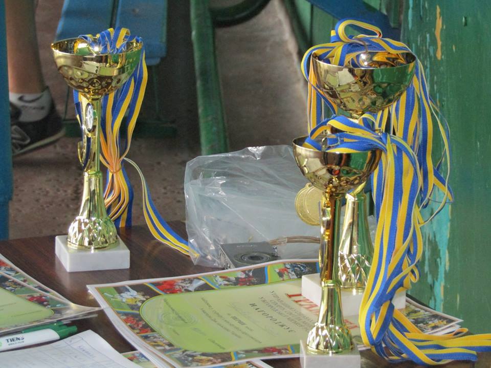 4 команди змагалися в Ужгороді на турнірі з міні-футболу серед аматорів з нагоди Дня захисника України (ФОТО)