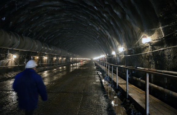 Спорудження Бескидського тунелю між Львівщиною й Закарпаттям триватиме ще рік