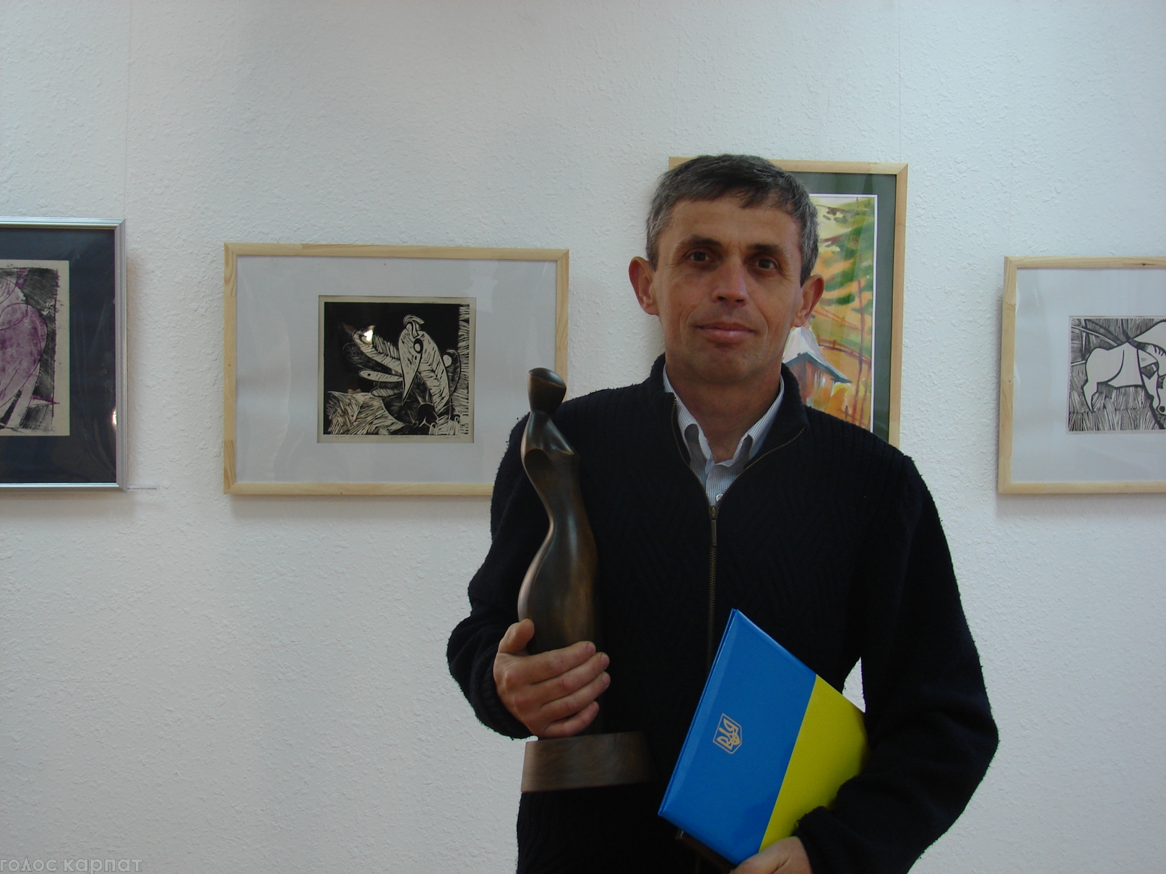 У Хусті відкрилася виставка живопису та графіки Олександра Певсе (ФОТО)