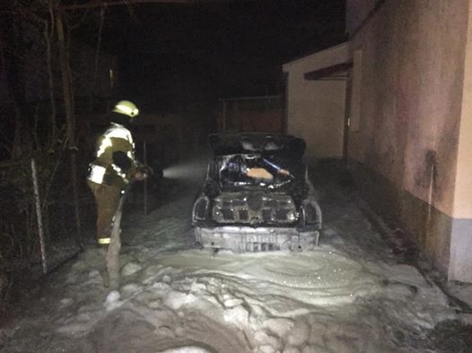 В Ужгороді спалили авто т.в.о. начальника Департаменту міського господарства (ФОТО)