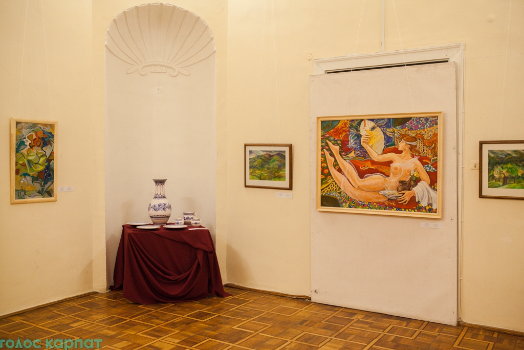 Виставку робіт угорських митців Закарпаття презентовано в Ужгороді (ФОТО)