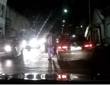 Поки поліція "шукає" водія BMW, що врізалася в екскаватор, опубліковано відео, що це був Бережанський (ВІДЕО)