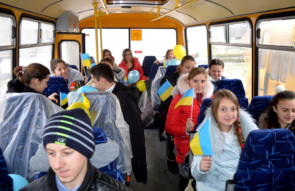 Закарпатські школи цього року отримали 27 нових автобусів для перевезення учнів (ФОТО)