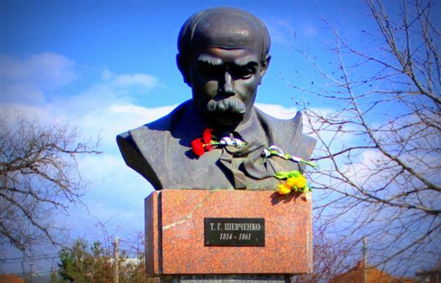 У Мукачеві до дня народження Шевченка влаштують літературні читання на площі